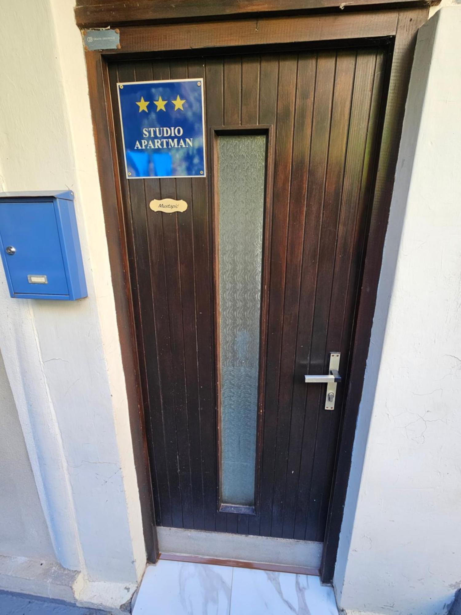 Morska Postelja - Sea Bed Apartman Omiš Kültér fotó