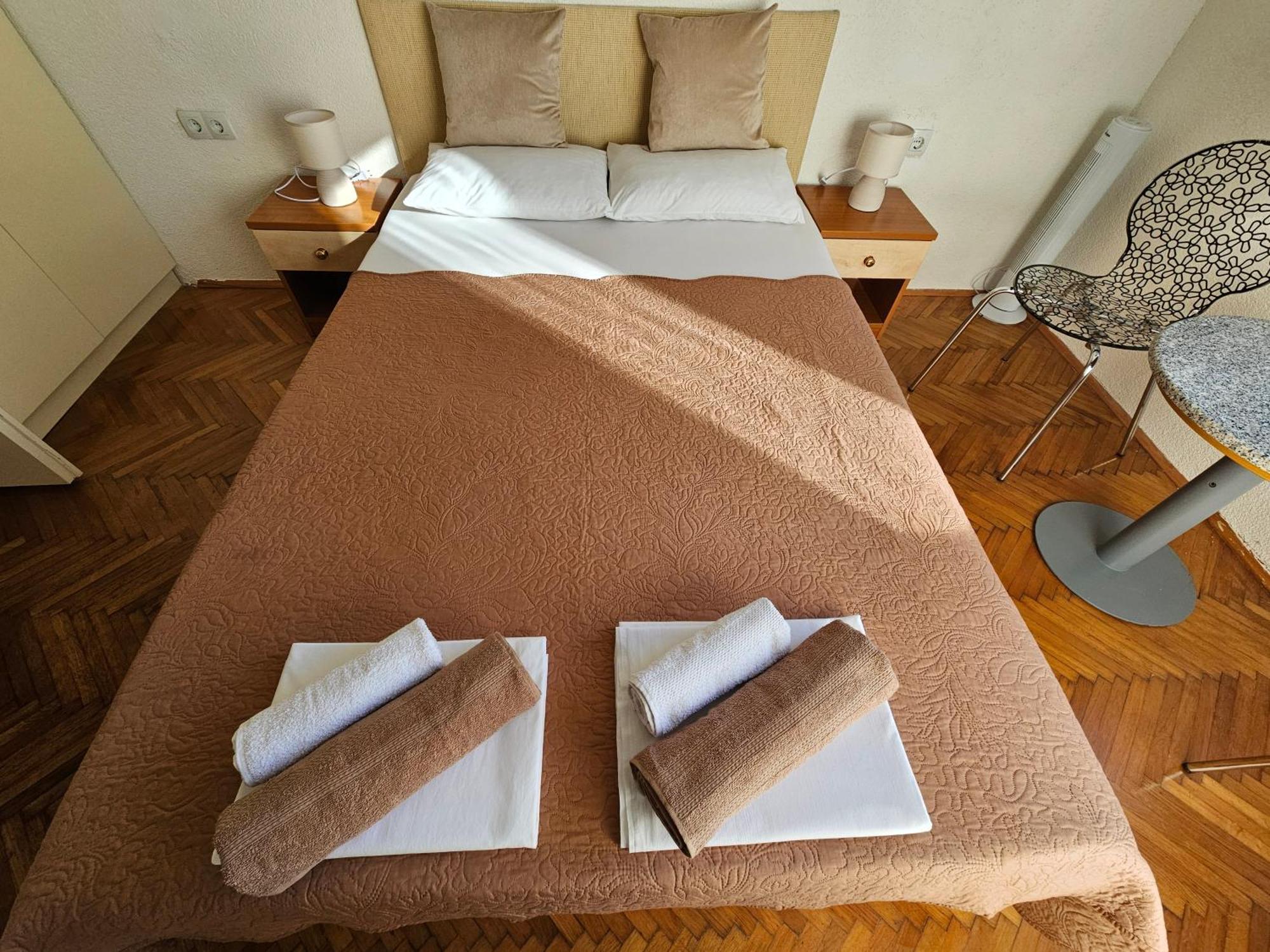 Morska Postelja - Sea Bed Apartman Omiš Kültér fotó